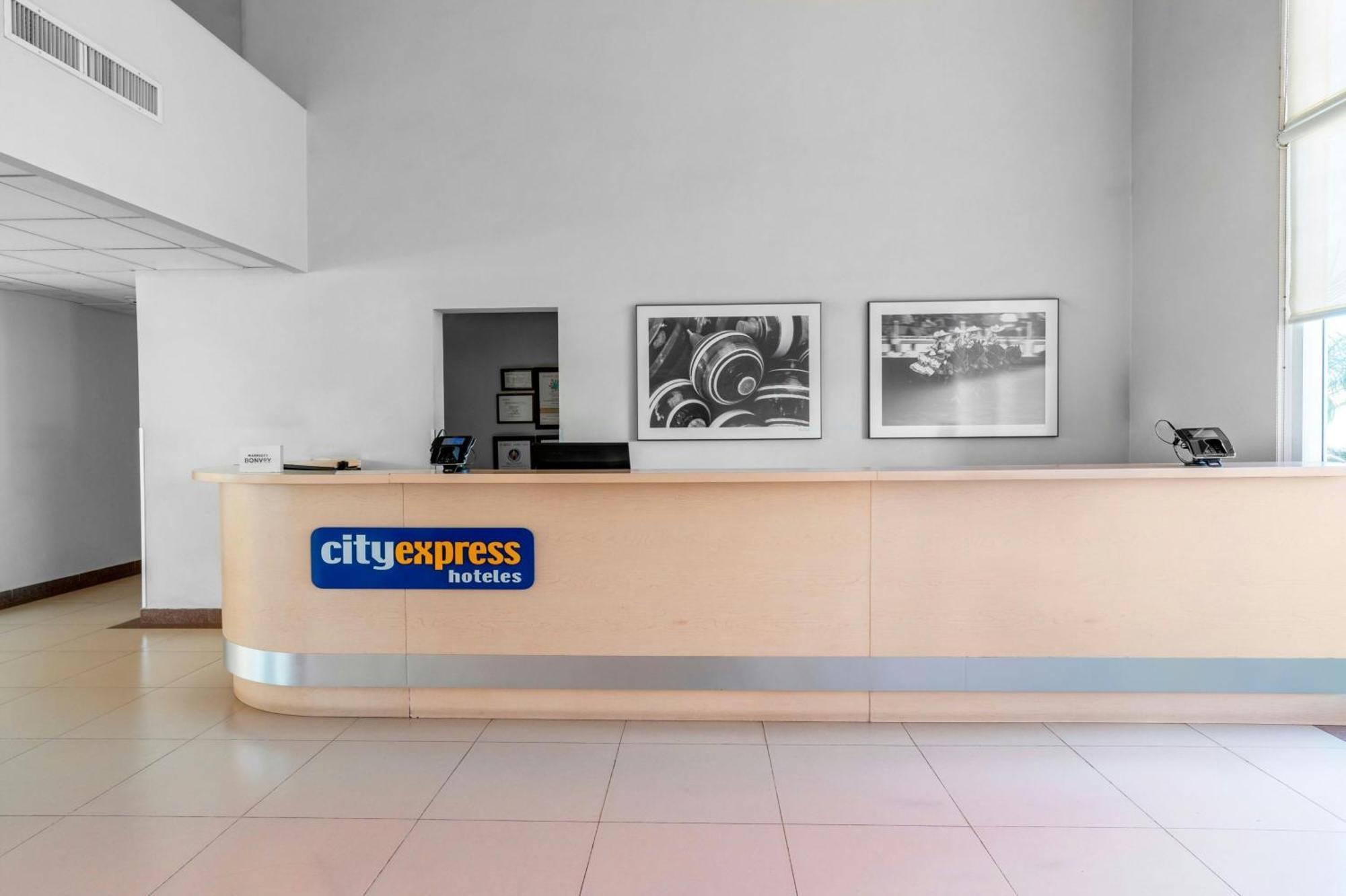 City Express By Marriott Aguascalientes Sur Kültér fotó